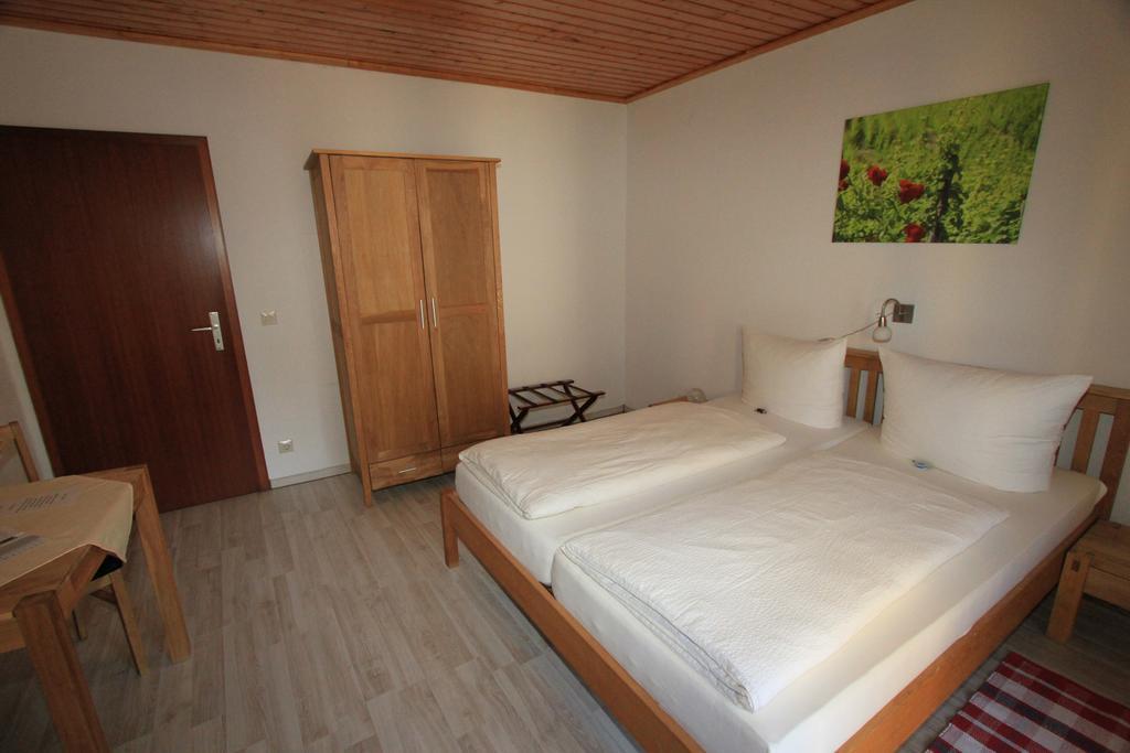 Ferienweingut Serwaziwein Mesenich Room photo